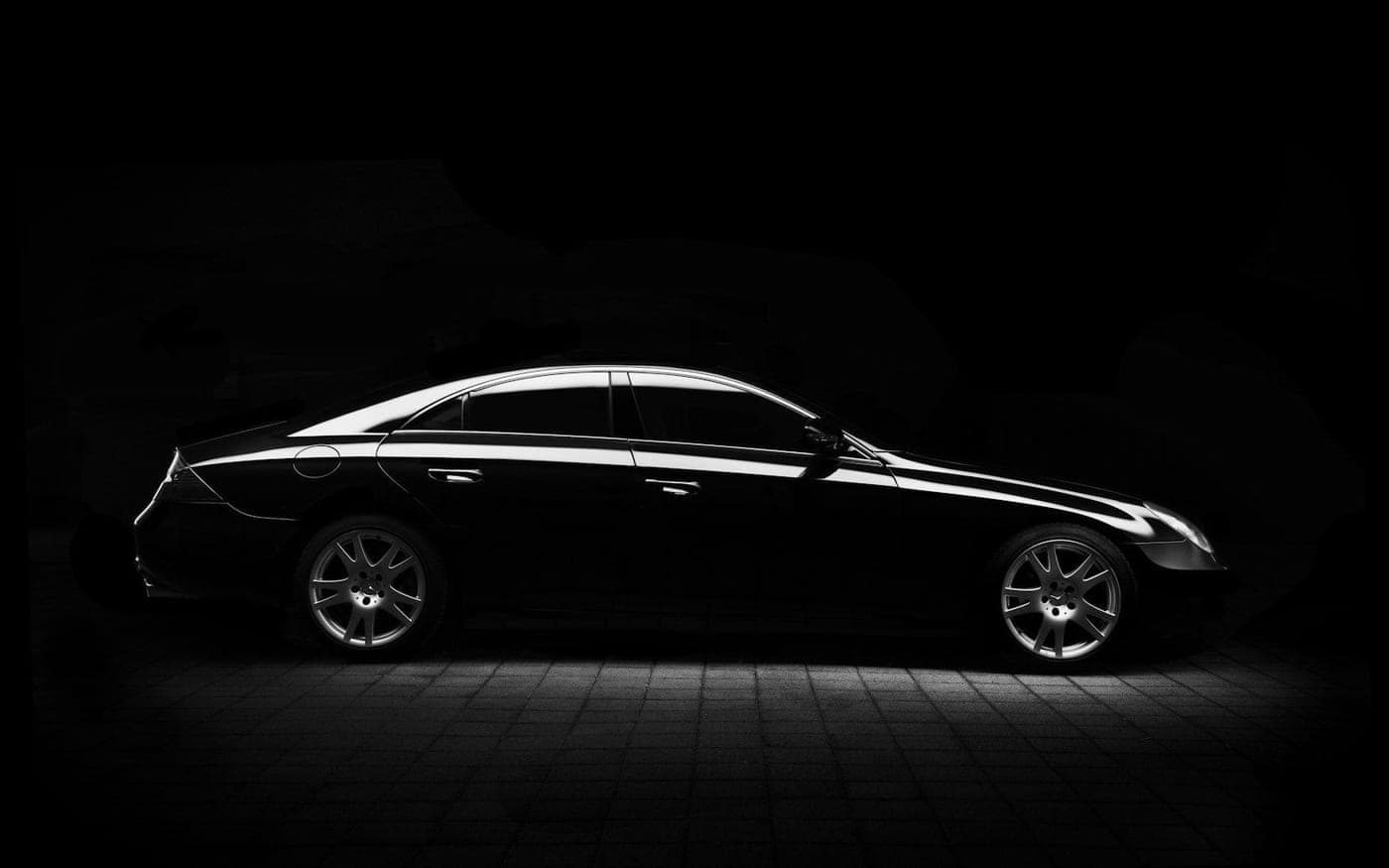 Berline de prestige noire